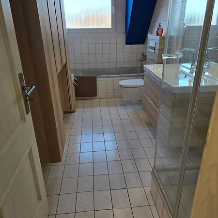 Ergste Am Ruhr 85 Sqm , 3 Minutes To A45 With Garage Schwerte