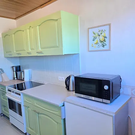 Ergste Am Ruhr 85 Sqm , 3 Minutes To A45 With Garage Apartment *
