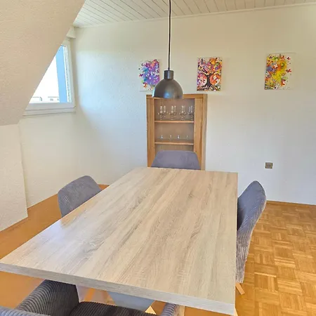Ergste Am Ruhr 85 Sqm , 3 Minutes To A45 With Garage Apartment