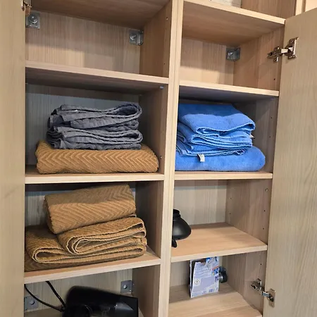 Ergste Am Ruhr 85 Sqm , 3 Minutes To A45 With Garage Schwerte